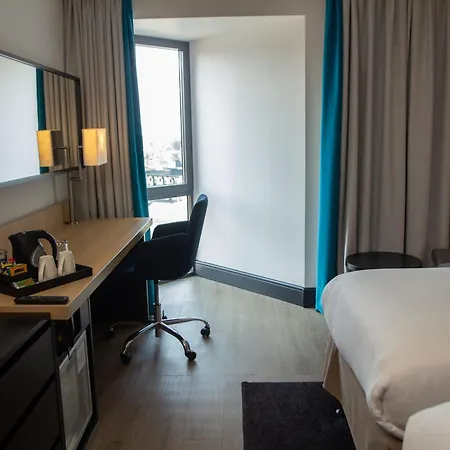 Novotel London Wembley Exterior photo