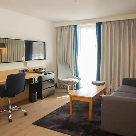 Novotel London Wembley Exterior photo