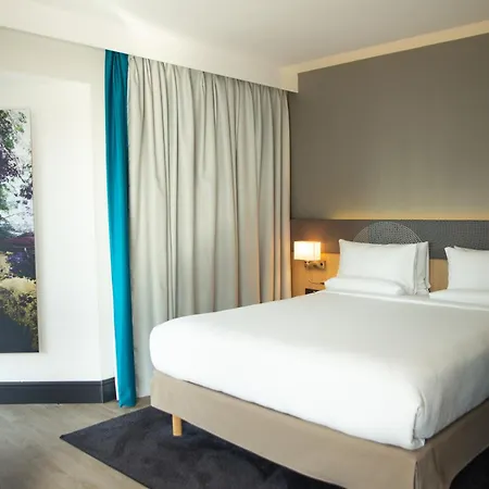 Novotel London Wembley Exterior photo