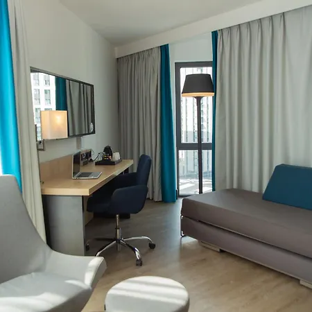 Novotel London Wembley Exterior photo