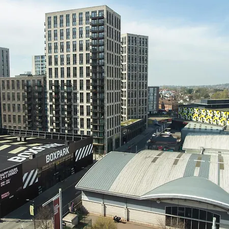 Novotel London Wembley Exterior photo