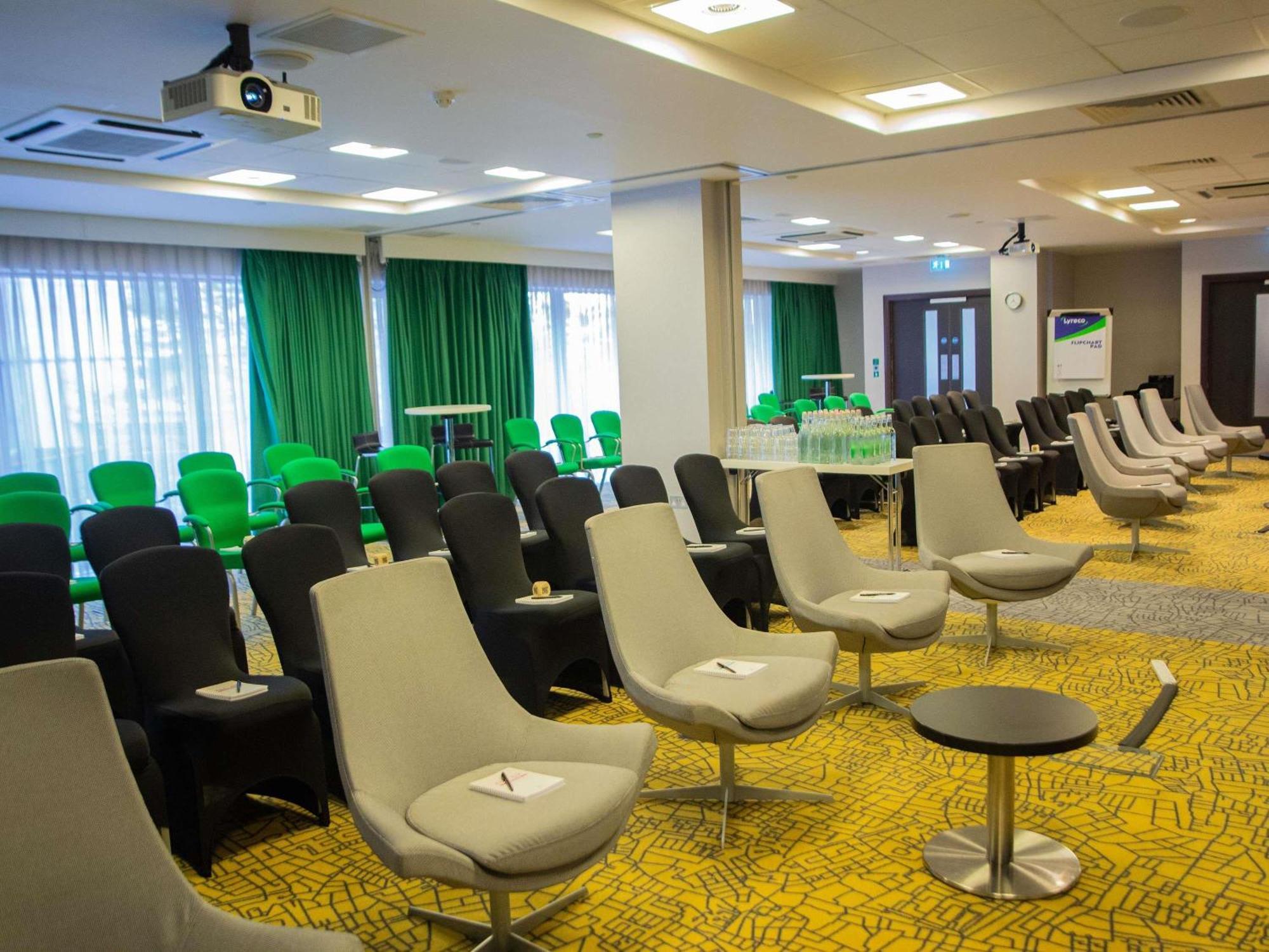 Novotel London Hotel 4*