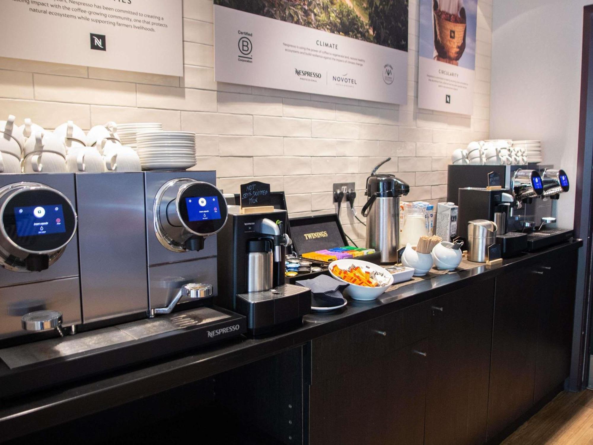 Novotel London Hotel 4*