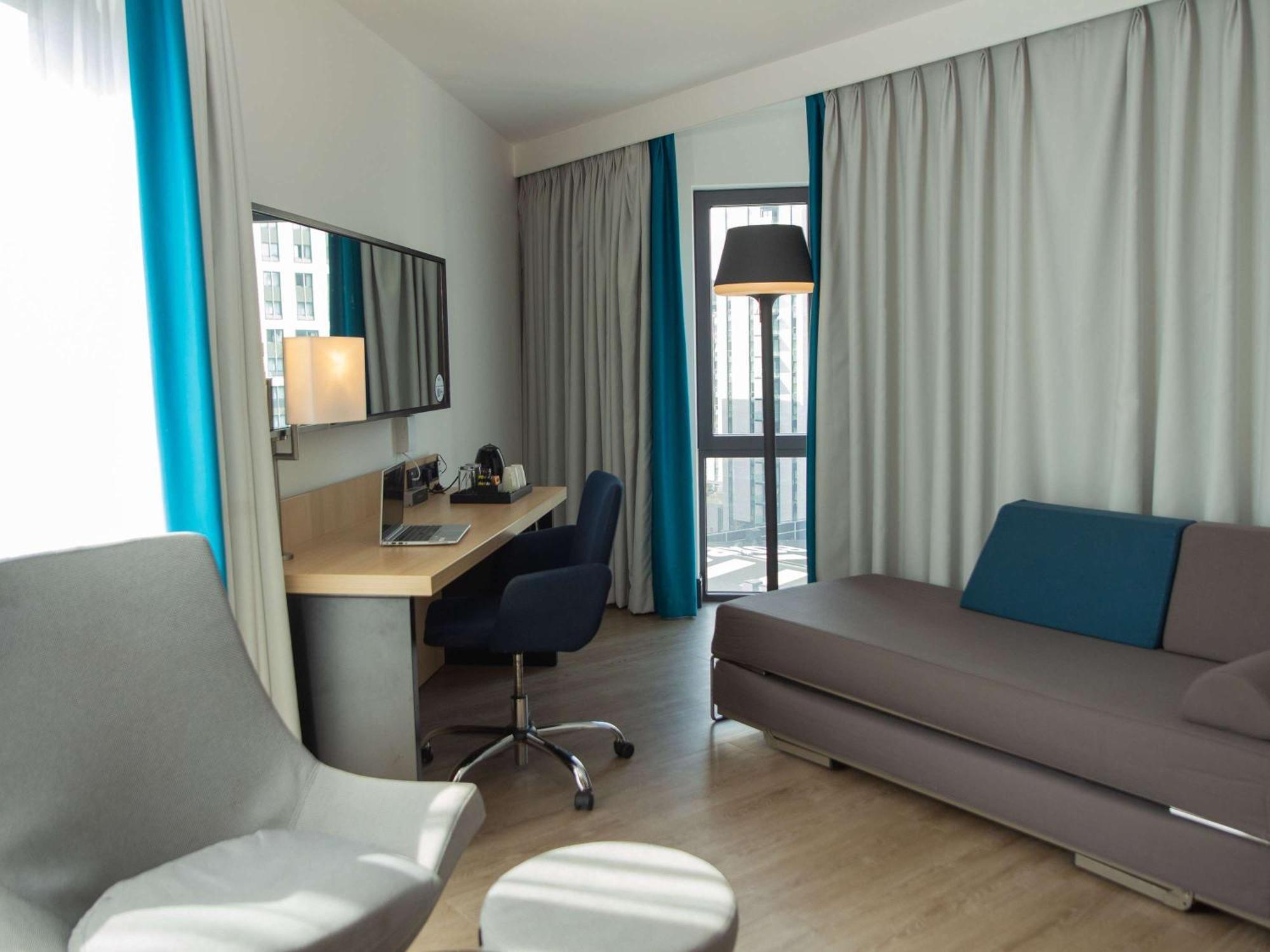 Novotel London